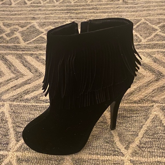 New, black suede tassel booties, Sz 7 1/2 - Picture 1 of 4